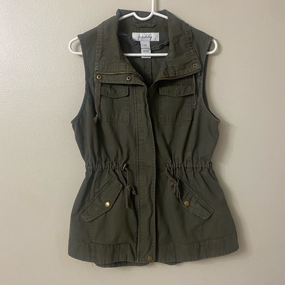 Cargo vest size large